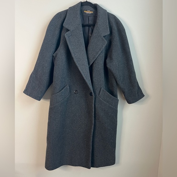 London Fog Jackets & Blazers - Vintage London Fog Gray 100% Wool Women’s Long Line Overcoat Sz 10 Petite